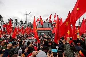 U23 Việt Nam rạng rỡ trong ngày về. Ảnh: MINH HOÀNG