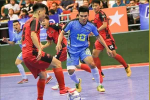 HCM City Wings bị Thang Long Warriors cầm hòa vào giờ chót