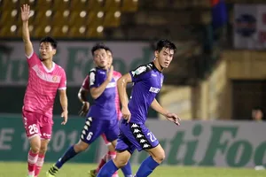 Sự trở lại mạnh của Tiến Linh trên hàng công B.Bình Dương