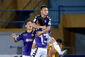 Hà Nội thằng tiến ở ngôi đầu bảng