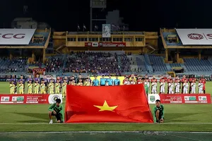 Trận bán kết giữa Becamex Bình Dương và Hà Nội sẽ lùi sang ngày 11-10. Ảnh: MINH HOÀNG