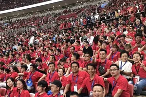 Hàng trăm fan MU đến từ Việt Nam đã có dịp sang Singapore xem đội bóng này thi đấu tại ICC Cup vừa qua. Ảnh: Anh Trần