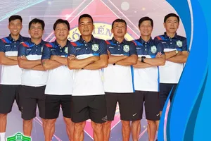 BHL đội Cần Thơ ở mùa bóng 2020. Ảnh: CTFC