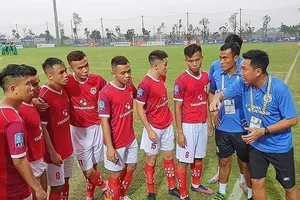 Thầy trò CLB Phố Hiến nghiêm túc chấp hành việc phòng chống dịch Covid-19