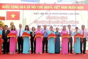 Phó Thủ tướng Trương Hòa Bình dự lễ khánh thành Nhà truyền thống “Huyền thoại vùng lõm Bảy Hiền”