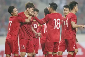 Khi người Thái cúi đầu