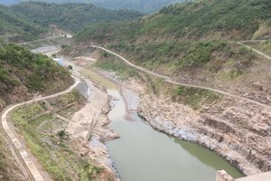 Water levels of hydroelectric reservoirs at 30-year low