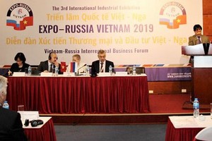 Vietnam, Russia boost investment cooperation