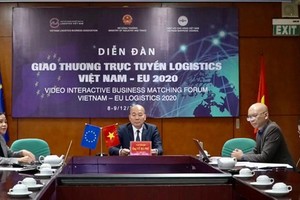The Video Interactive Business Matching Forum Vietnam - EU Logistics 2020 takes place on December 9 from the Hanoi end . (Photo: SGGP)