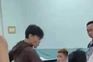 Strict punishment on case of community warden beating two boys at school ordered