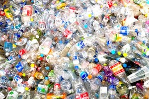Vietnam sets to significantly cut use of single-use plastics by 2025