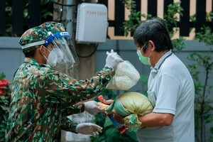 HCMC: total retail sales of goods decrease by nearly 16 percent
