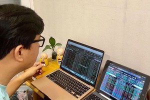 Cash flow to pour into stock groups benefiting from loosened social distancing