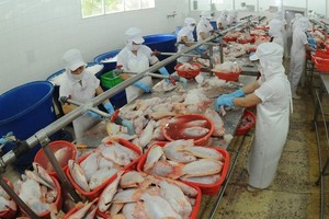 Enterprises strive to resume export orders