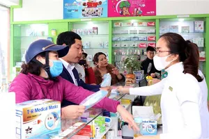 Podcast bản tin trưa 7-6: TPHCM xử phạt gần 2,3 tỷ đồng trong lĩnh vực y tế sau 3 tuần kiểm tra
