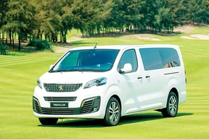 Peugeot giới thiệu bộ đôi Traveller trên toàn quốc