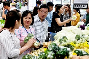 Tạo hướng phát triển bền vững cho hàng Việt