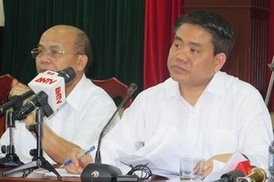 Chairman of the Hanoi People’s Committee Nguyen Duc Chung at the dialogue (Source: VNA)