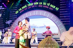 A performance of Don ca tai tu  (Photo: Sggp)