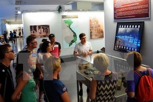 Visitors to the War Remnants Museum in HCM City (Photo: VNA)