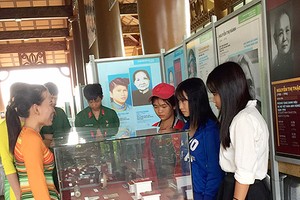 Exhibition honors Vietnamese Heroic Mothers