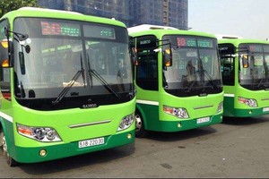 HCMC runs 1,000 more buses for National Day