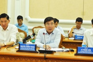 At the working session reviewing the city’s performance in the period on September 5 (Photo: Sggp)