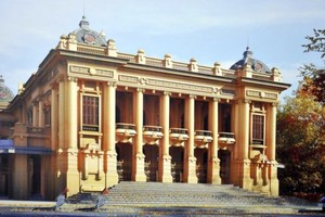 Hanoi Opera House