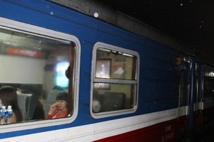 Storm brings trains to a halt at central provinces’ stations