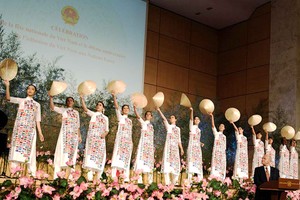 Brocade Ao Dai presented in Geneva