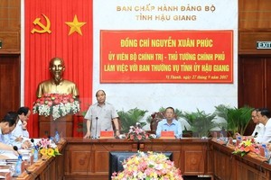 At the working session (Source: VNA)