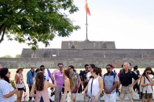 In the first nine months of this year, Vietnam welcomed more than 9.4 million international tourists, up 28.4 percent year-on-year (Source: VNA)