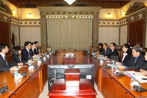 The meeting between Vice Chairman of the Ho Chi Minh City People’s Committee Le Thanh Liem and representatives of Japan’s education group Soshi (Photo: VNA)