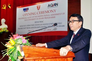 Director of Hue University Nguyen Quang Linh speaks at the ceremony (Photo: VNA)