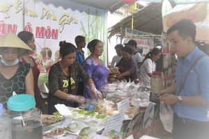 7th Southern Folk Cake Festival opens in Can Tho