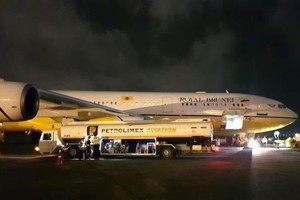 The Petrolimex Aviation Fuel JSC will ensure the fuel supply at all 26 airports in Vietnam under its five-year development strategy (Photo: Petrolimex Aviation)