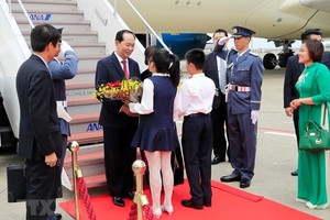 President Tran Dai Quang was greeted at the Haneda International Airport (Photo: VNA)