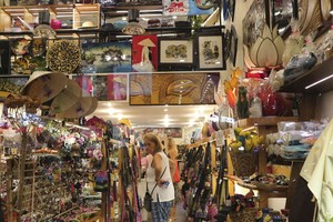 According to the Ho Chi Minh City Statistics Office, a foreign tourist spends averagely VND3.3 million (US$145) per day. (Photo: Dinh Du)