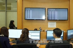 oreign investors acquired more than 40.5 trillion VND (1.74 billion USD) worth of Vietnamese equities in net value in the first six months. (Photo: VNA