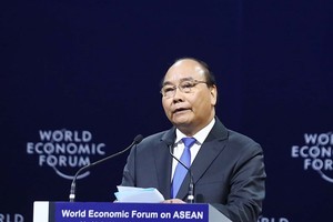Prime Minister Nguyen Xuan Phuc speaks at the opening plenary session of the WEF ASEAN 2018 in Hanoi on September 12 (Photo: VNA)