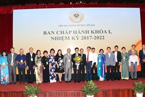 Members of the executive committee of the Vietnam Cuisine Culture Association (Photo: VNA)
