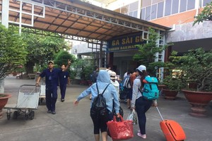At the Saigon railway station (Photo: KK)