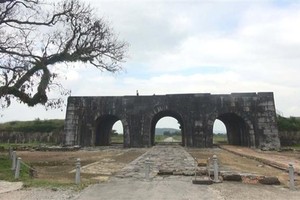 The southern gate of the Ho Dynasty Citadel (Photo: VNA)