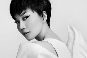 Leading model Thanh Hang chosen as the face of Cong Tri's fashion poster