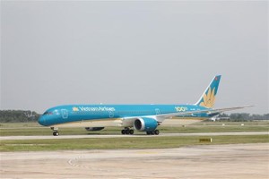 An aircraft of Vietnam Airlines (Photo: VNA)