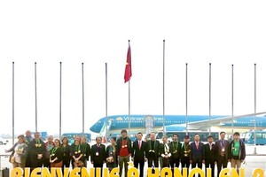 The first foreign tourists of Hanoi in 2020 (Source: VNA)