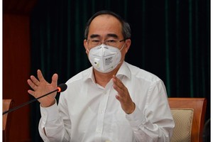 HCMC Party Committee Secretary Nguyen Thien Nhan speaks at the event. (Photo: SGGP)