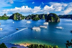 A view of Ha Long Bay, a famous tourism site in Vietnam. The country's tourism industry is estimated to have losses of  US$7.7 billion due to the pandemic. ( Photo baovanhoa.vn)