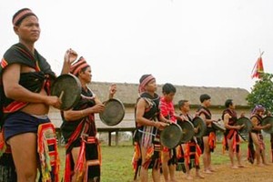Cultural activities celebrate President Ho Chi Minh’s birth in Hanoi