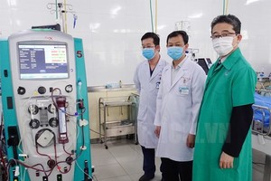 The Japan International Cooperation Agency (JICA) delivers the first batch of medical equipment for COVID-19 treatment to Cho Ray Hospital in Ho Chi Minh City. (Photo: hcmcpv.org.vn)